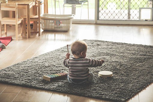 遊んでいる子ども